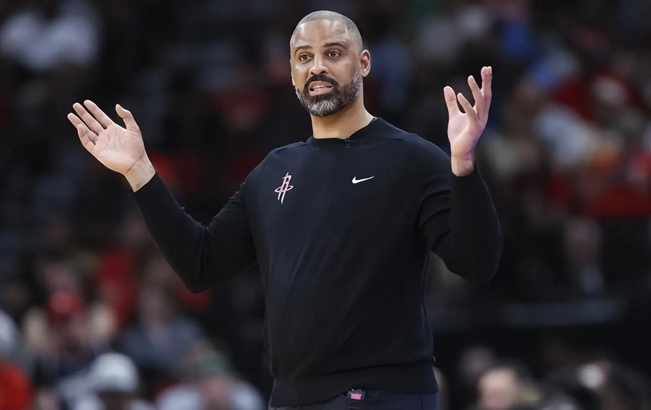 在进攻端确, 控卫跻身轮, 得到上场机 在进攻端确, 控卫跻身轮, 得到上场机