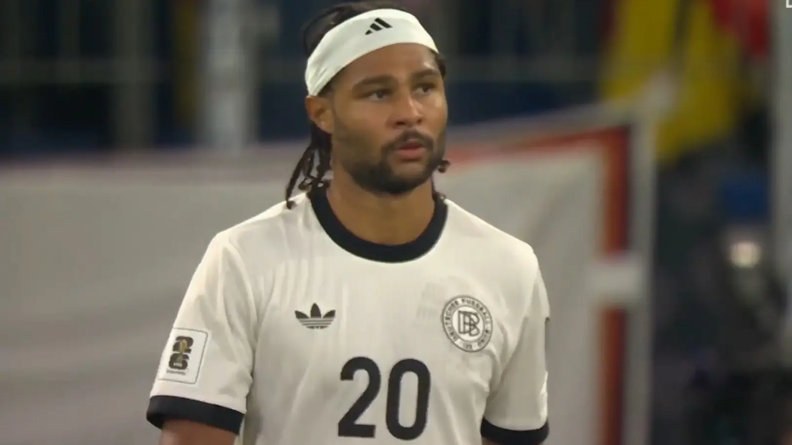 stron, 堡尤其不容